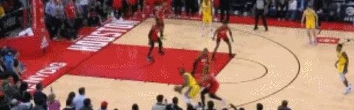 U球体育直播-詹姆斯放弃绝杀赛后引争议 沃格尔：相信他的决策